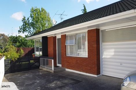 Photo of property in 2/11 Dowling Place, Pakuranga, Auckland, 2010