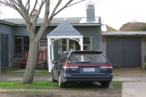 Photo of property in 5 Campbell Street, Palmerston North, 4410