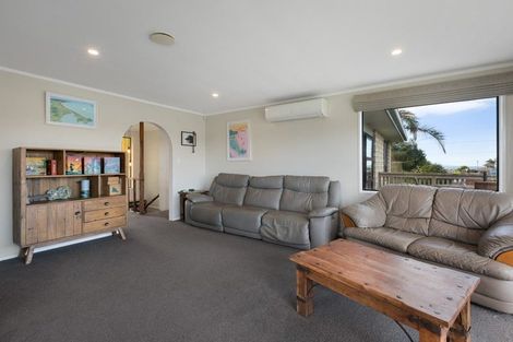 Photo of property in 45 Hanlen Avenue, Waihi Beach, 3611