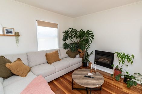 Photo of property in 43 Norfolk Street, Wainuiomata, Lower Hutt, 5014