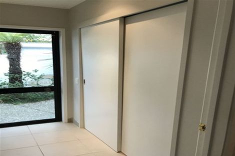 Photo of property in 38 Loloma Drive, Half Moon Bay, Auckland, 2012