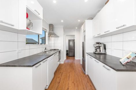 Photo of property in 60a Leicester Street, Cannons Creek, Porirua, 5024