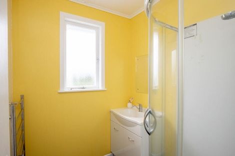 Photo of property in 78 Pipiroa Road, Ngatea, 3503