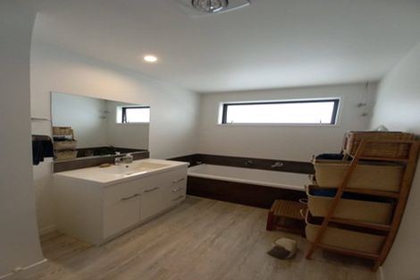 Photo of property in 11 Westhill Lane, Papamoa Beach, Papamoa, 3118