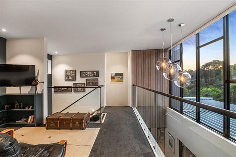 Photo of property in 2a Peter Terrace, Castor Bay, Auckland, 0620