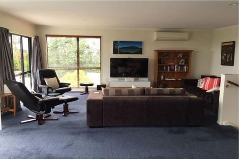 Photo of property in 1 Kotare Street, Waikanae, 5036