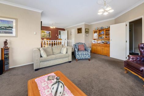 Photo of property in 10 Thelma Place, Lynmore, Rotorua, 3010