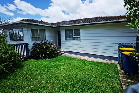 Photo of property in 9 Sumich Place, West Harbour, Auckland, 0618