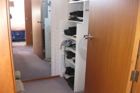 Photo of property in 28 Maple Grove, Kingston, Wellington, 6021