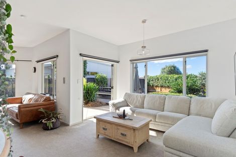 Photo of property in 13 Oriental Parade, Papamoa Beach, Papamoa, 3118