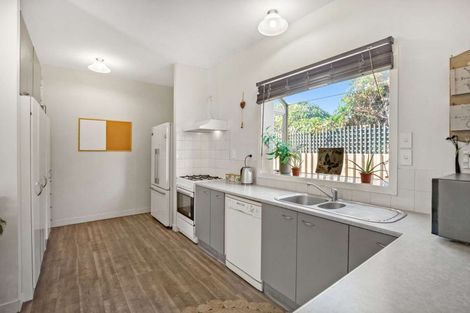 Photo of property in 38 Pannell Avenue, Wainoni, Christchurch, 8061