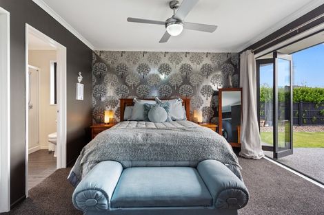 Photo of property in 17 Eyrewell Road, Pegasus, 7612