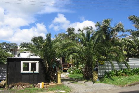 Photo of property in 1 Beach Road, Waihi Beach, 3611