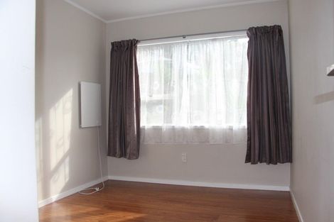 Photo of property in 3 Celeste Place, Totara Vale, Auckland, 0627