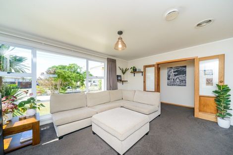 Photo of property in 26 Peters Avenue, Cloverlea, Palmerston North, 4412