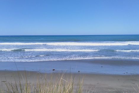 Photo of property in 212 Flat Point Road, Flat Point, Masterton, 5883