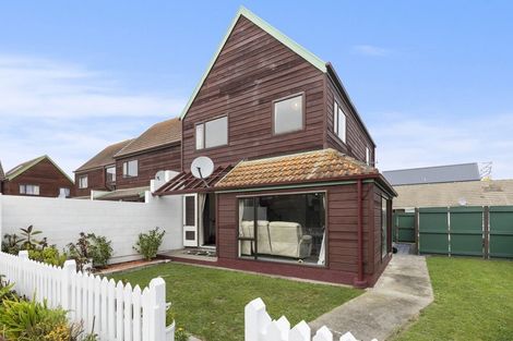 Photo of property in 10/17u Randwick Crescent, Moera, Lower Hutt, 5010