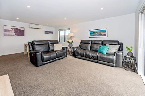 Photo of property in 1 Julia Close, Rolleston, 7614