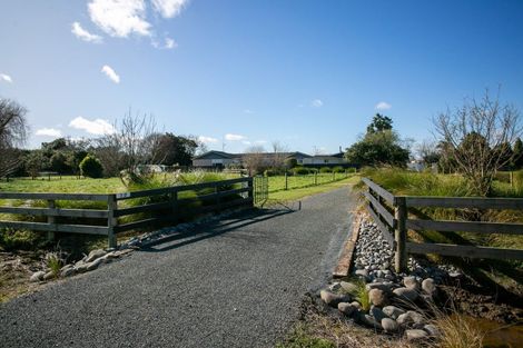 Photo of property in 10 Broadmeadows Road, Pukemoremore, Hamilton, 3493
