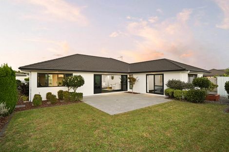 Photo of property in 5 Briar Rose Court, Huntington, Hamilton, 3210