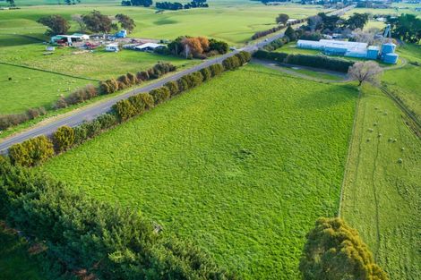 Photo of property in 2390 State Highway 3, Sanson, Palmerston North, 4479