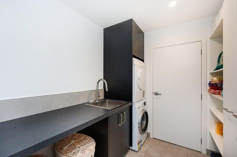 Photo of property in 91 Fitzroy Street, Terrace End, Palmerston North, 4410