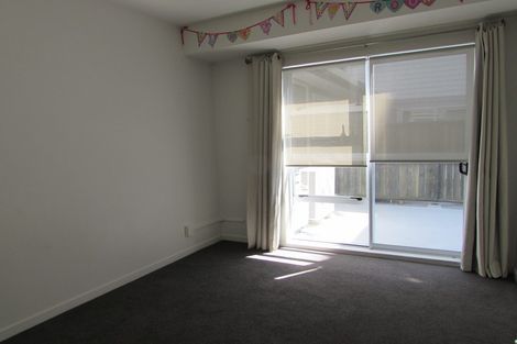 Photo of property in Budget Car Rental, 9/81 Ghuznee Street, Te Aro, Wellington, 6011