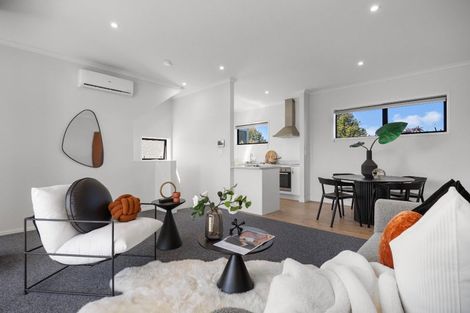 Photo of property in 8/5 Peachgrove Road, Te Atatu Peninsula, Auckland, 0610