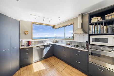 Photo of property in 52 Waitohu Road, York Bay, Lower Hutt, 5013