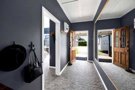 Photo of property in 18 Cumming Street, Okato, 4335