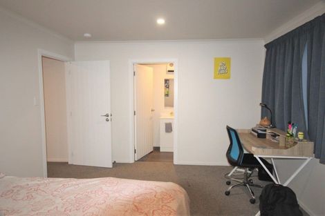 Photo of property in Includes 135, 137 Harbour Tce, 139 Harbour Terrace, North Dunedin, Dunedin, 9016