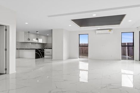 Photo of property in 165b Waimumu Road, Massey, Auckland, 0614