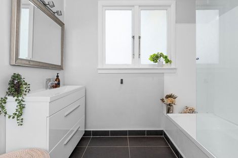 Photo of property in 5 Chambers Street, Havelock North, 4130