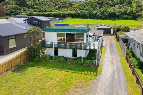 Photo of property in 15 South Bay Parade, South Bay, Kaikoura, 7300