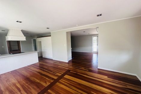 Photo of property in 105 Selwyn Crescent, Forrest Hill, Auckland, 0620