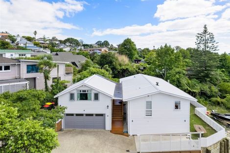 Photo of property in 38a Colmar Road, Mellons Bay, Auckland, 2014