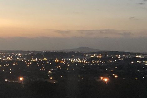 Photo of property in 11 Fernly Rise, Flat Bush, Auckland, 2019