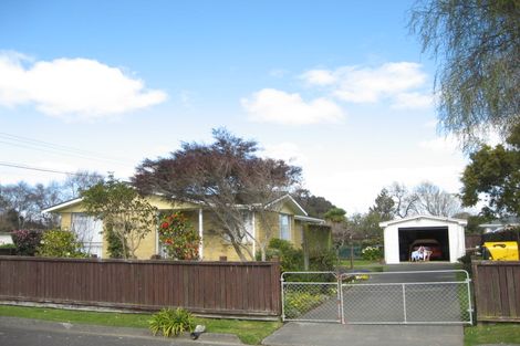 Photo of property in 1 Edward Street, Bulls, 4818