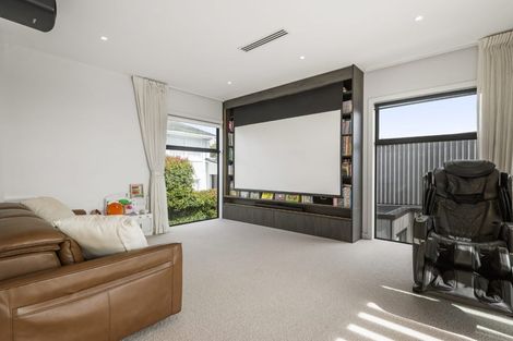Photo of property in 61a Castor Bay Road, Castor Bay, Auckland, 0620