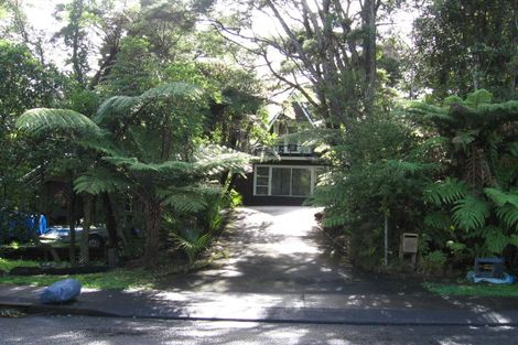 Photo of property in 117 Woodlands Park Road, Titirangi, Auckland, 0604