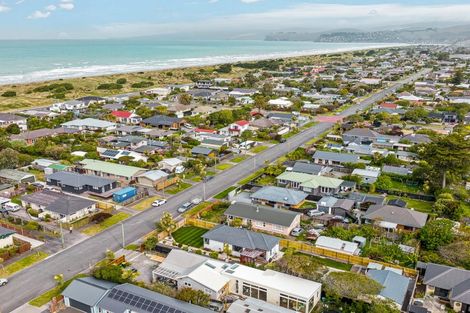 Photo of property in 262 Pine Avenue, South New Brighton, Christchurch, 8062
