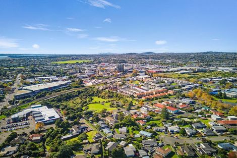 Photo of property in 1/15 Margan Avenue, New Lynn, Auckland, 0600