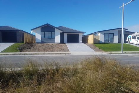 Photo of property in 44 Tamapahore Boulevard, Papamoa Beach, Papamoa, 3118