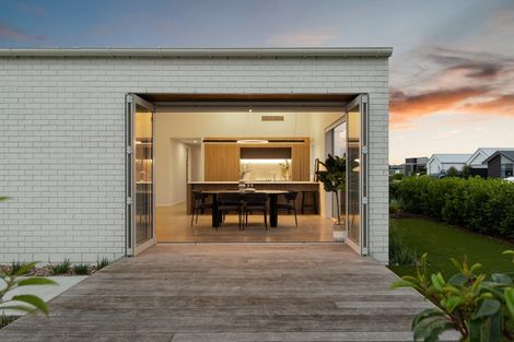 Photo of property in 37 Finstock Way, Rolleston, 7614