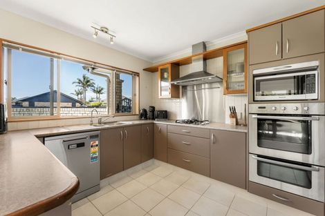 Photo of property in 130 Palm Beach Boulevard, Papamoa Beach, Papamoa, 3118