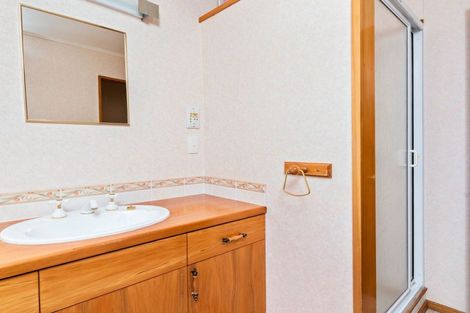 Photo of property in 8 Cherry Court, Wanaka, 9305