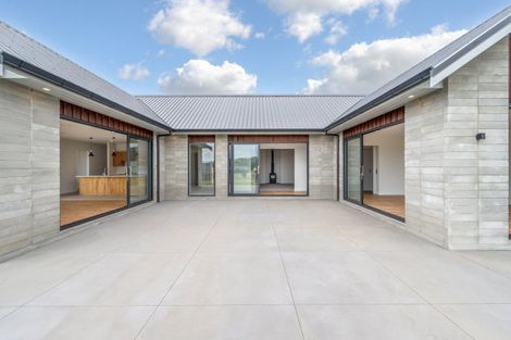 Photo of property in 9 Riverside Way, Clevedon, 2585