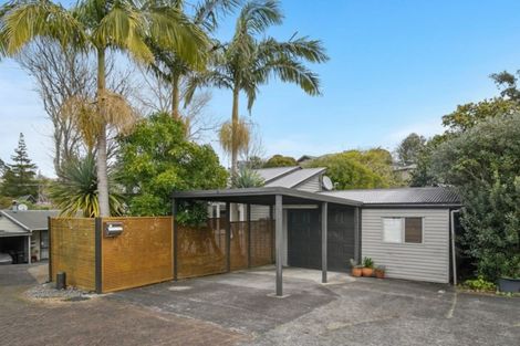 Photo of property in 1/9 Luplau Crescent, Cockle Bay, Auckland, 2014