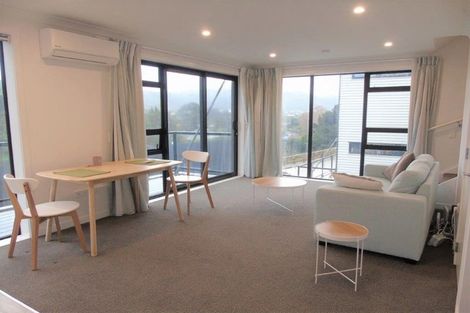 Photo of property in 2 Ara Paripari, Tawa, Wellington, 5028
