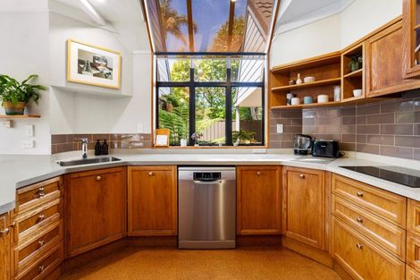 Photo of property in 1228 Howard Street, Parkvale, Hastings, 4122